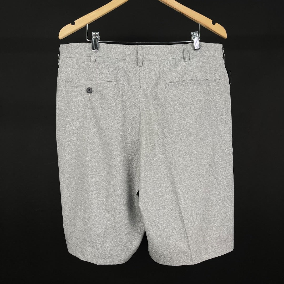 SIN MARCA  Short Bermuda  Gris  Talle 34