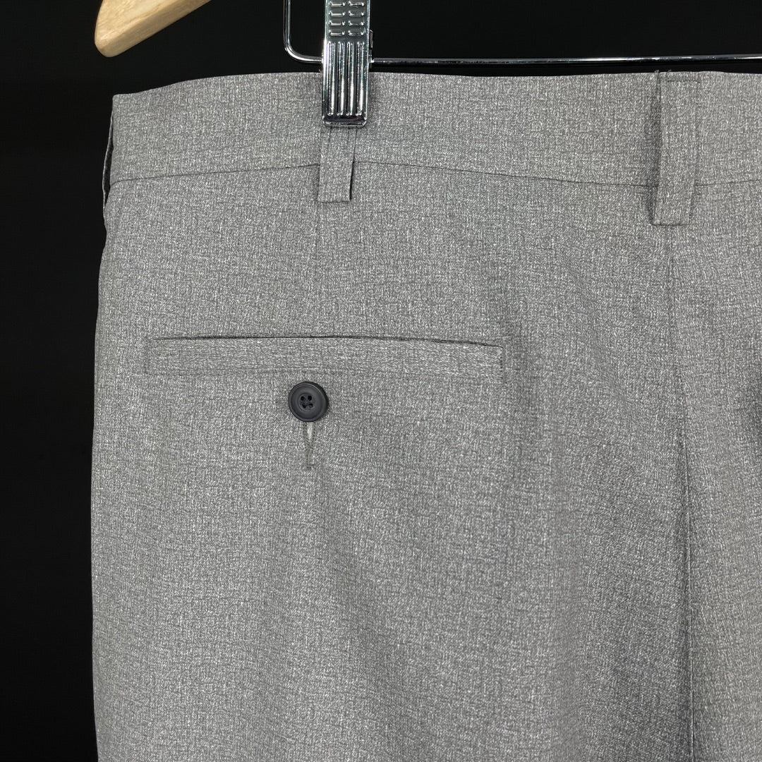 SIN MARCA  Short Bermuda  Gris  Talle 34