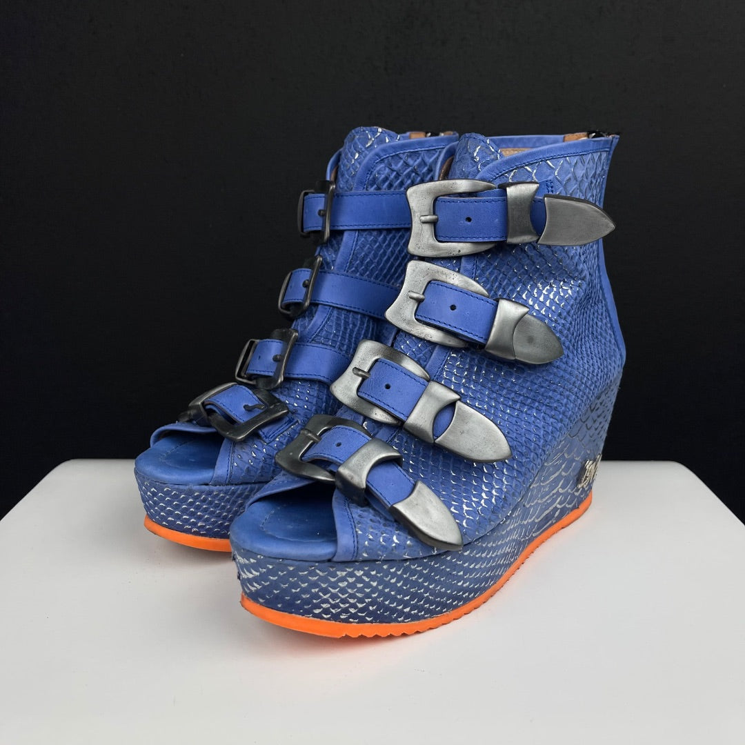 LUCIANO MARRA Taco Chino Celeste Talle 8
