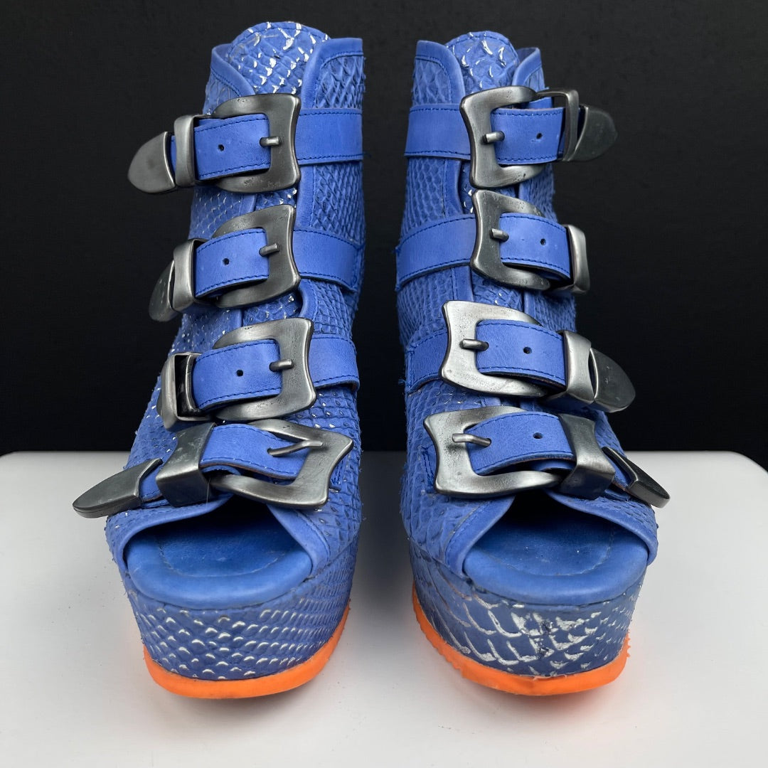 LUCIANO MARRA Taco Chino Celeste Talle 8