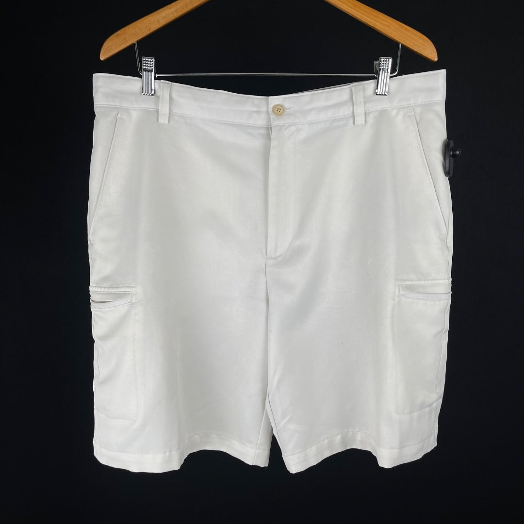 IZOD Short Bermuda Blanco Talle 36