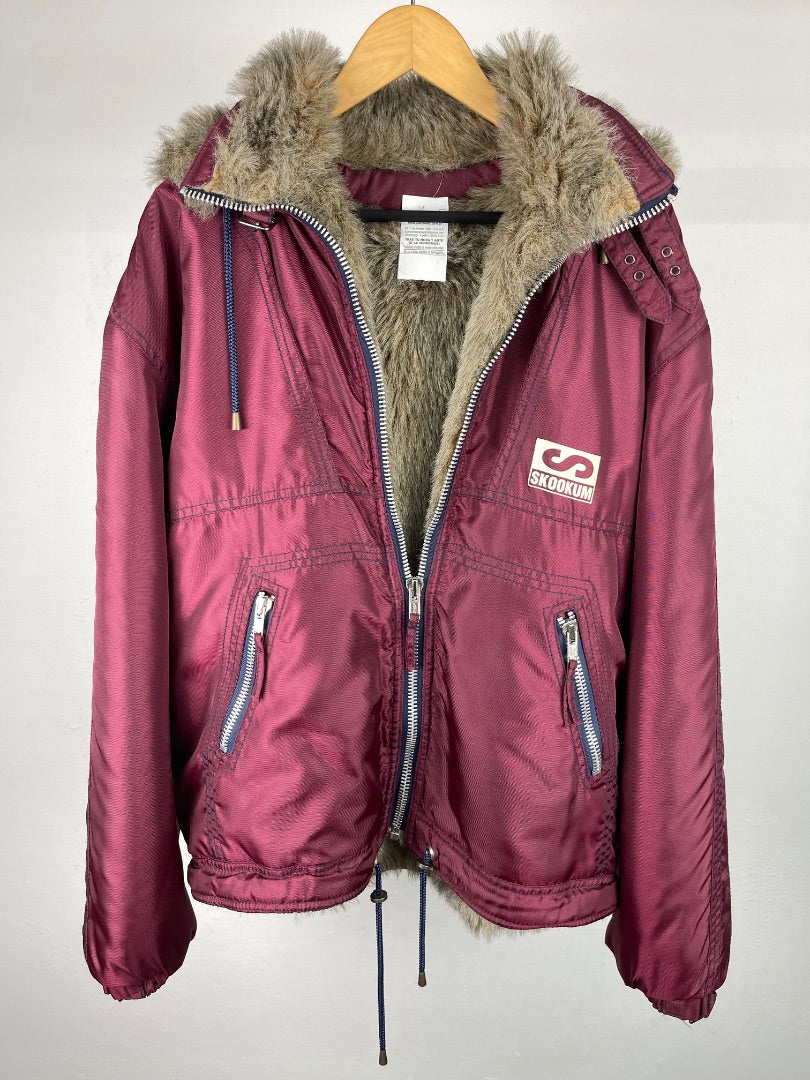 SIN MARCA Campera Bordeaux Talle 4