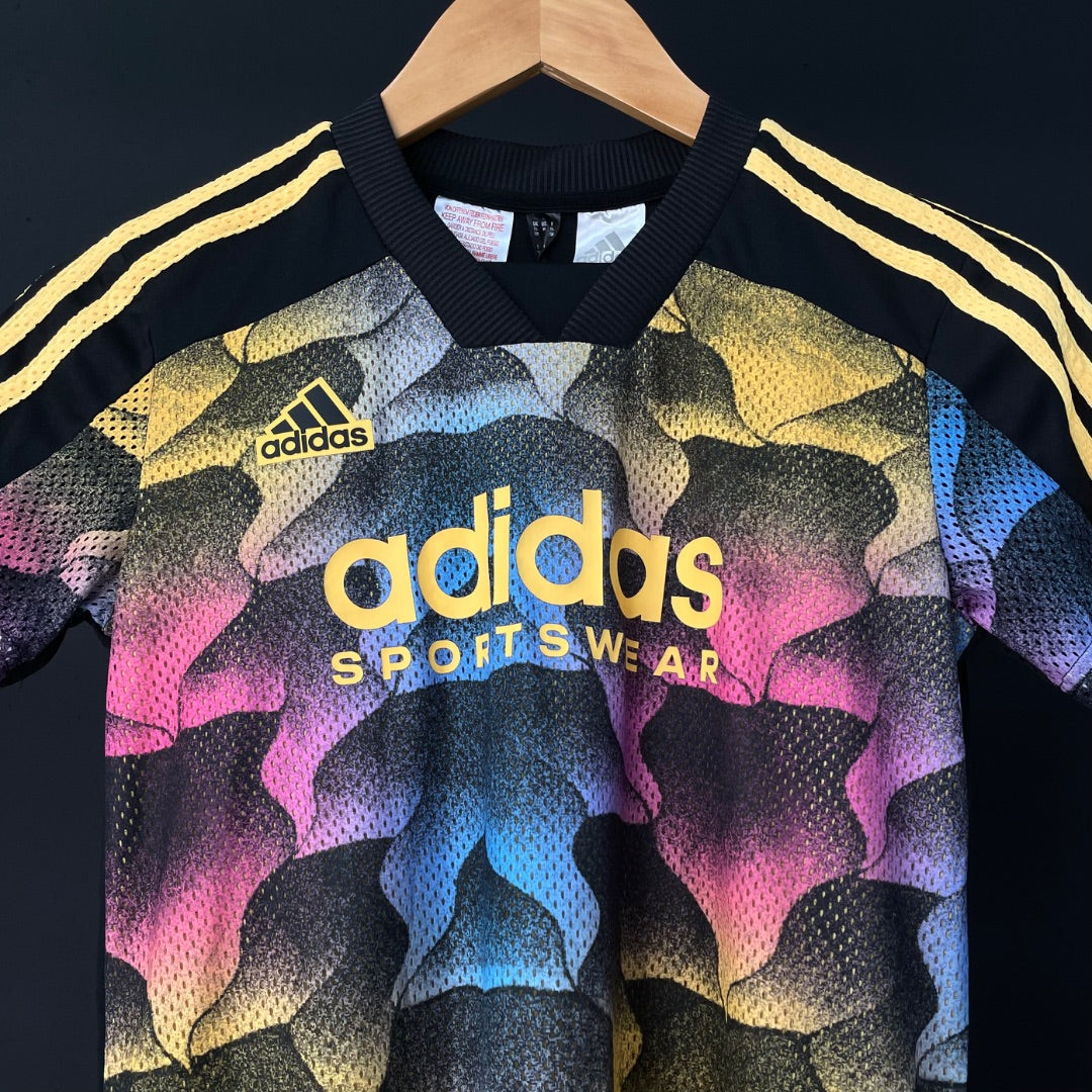 ADIDAS Remeron Varios  Estampado Talle M