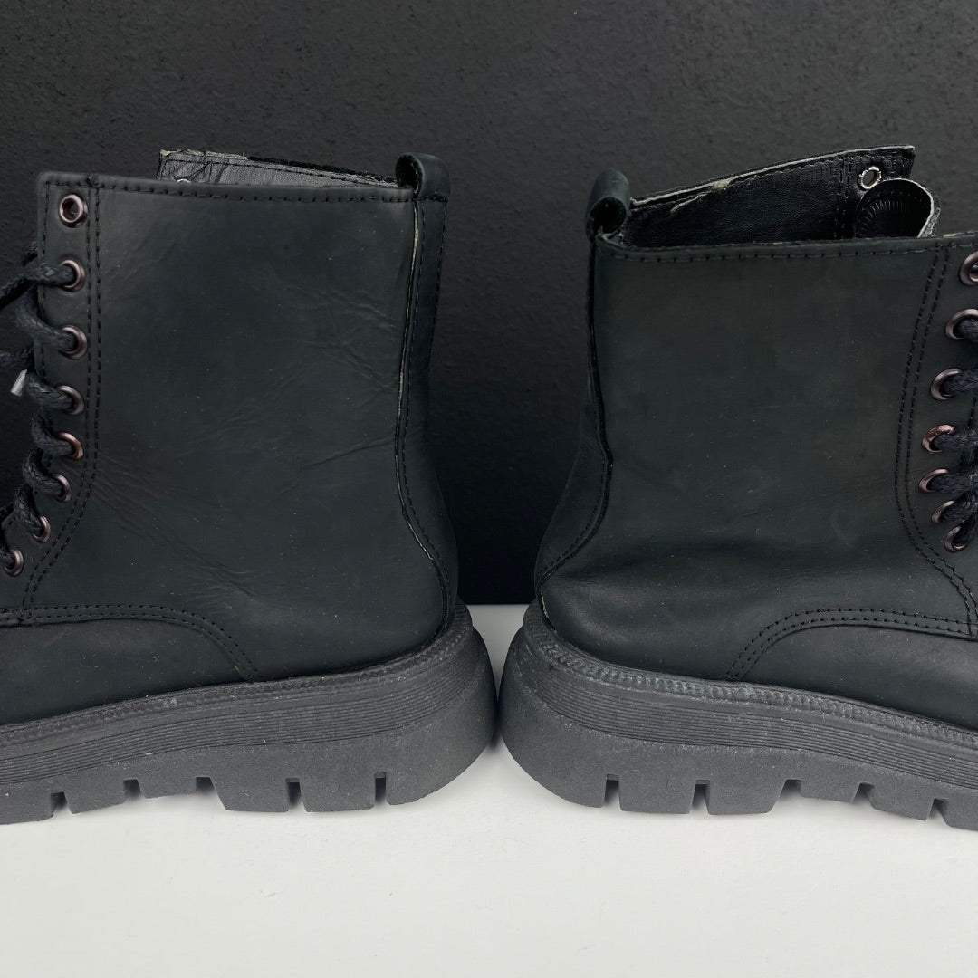 MIMO Borcegos Negro Talle 35