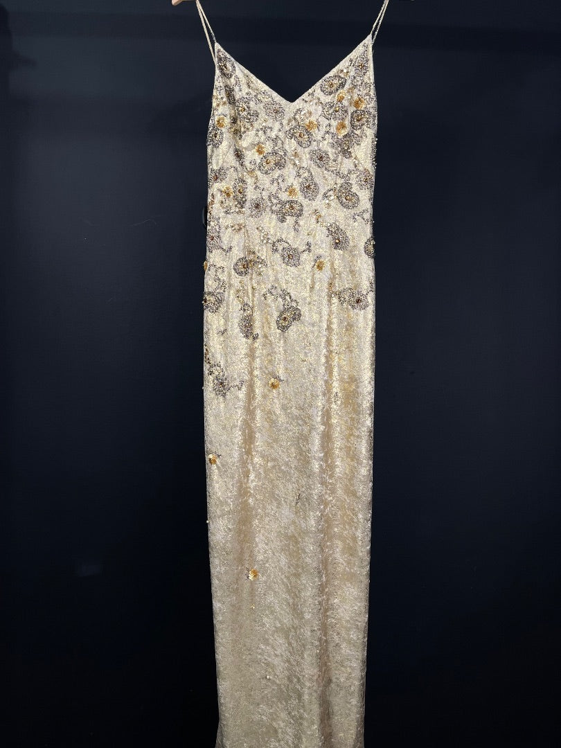 CAMOMILLE Vestido Sin Manga Dorado Talle S