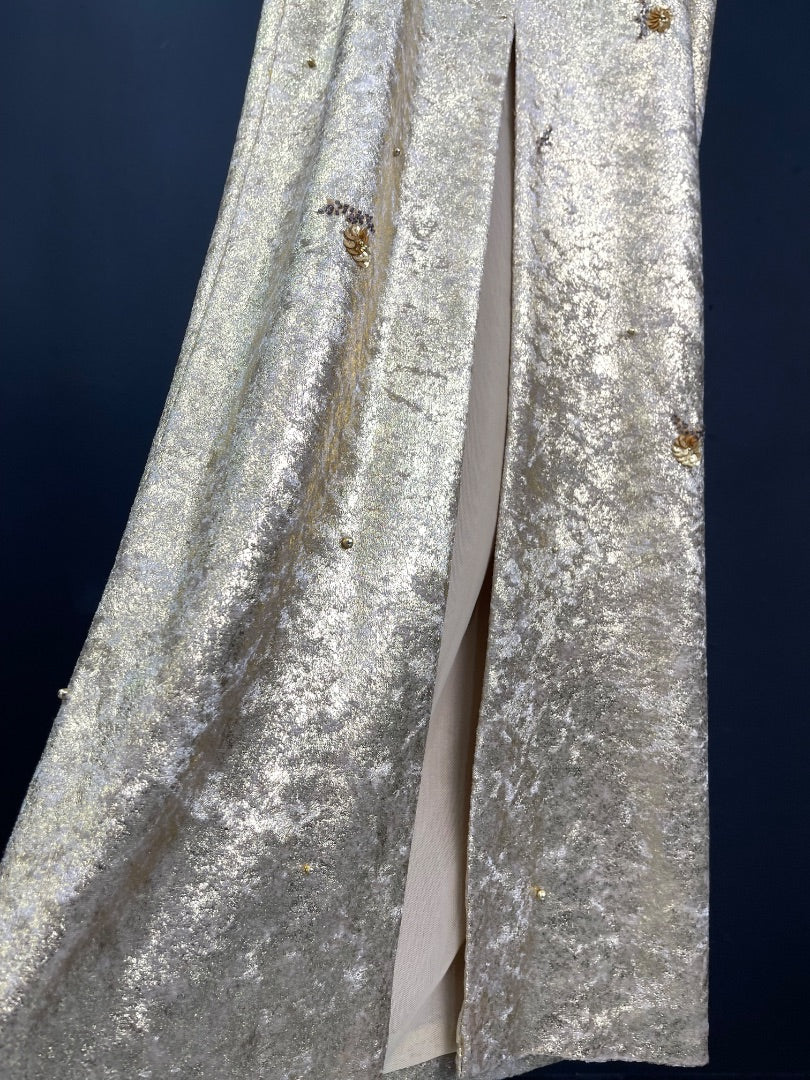 CAMOMILLE Vestido Sin Manga Dorado Talle S