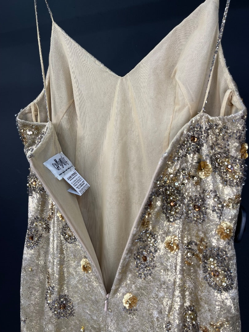 CAMOMILLE Vestido Sin Manga Dorado Talle S