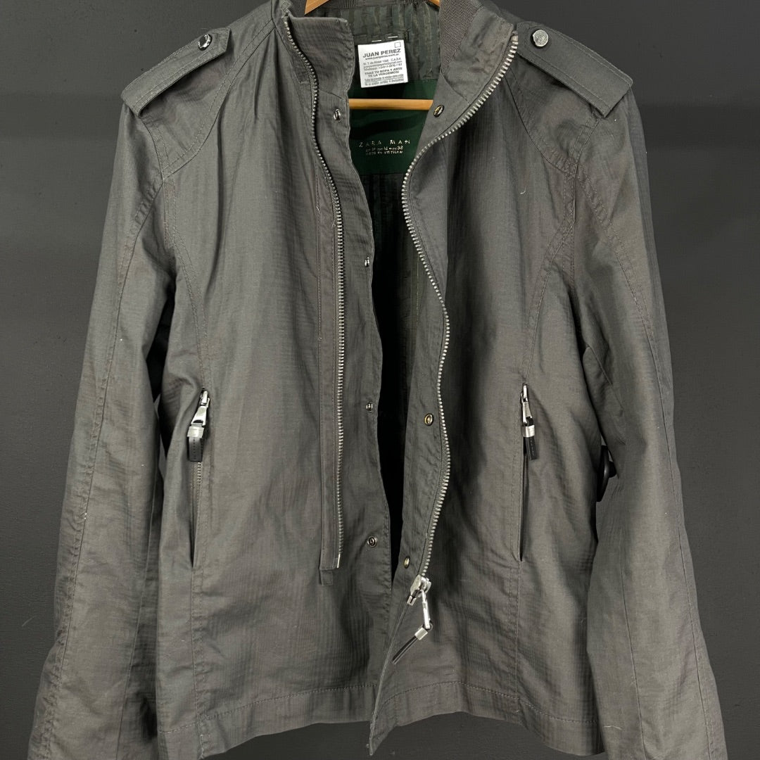 ZARA Campera Gris Talle M