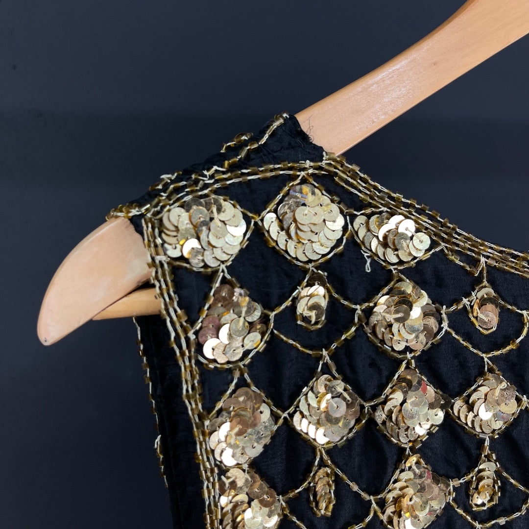 SIN MARCA Chaleco Corto Varios Negro y Dorado Talle M