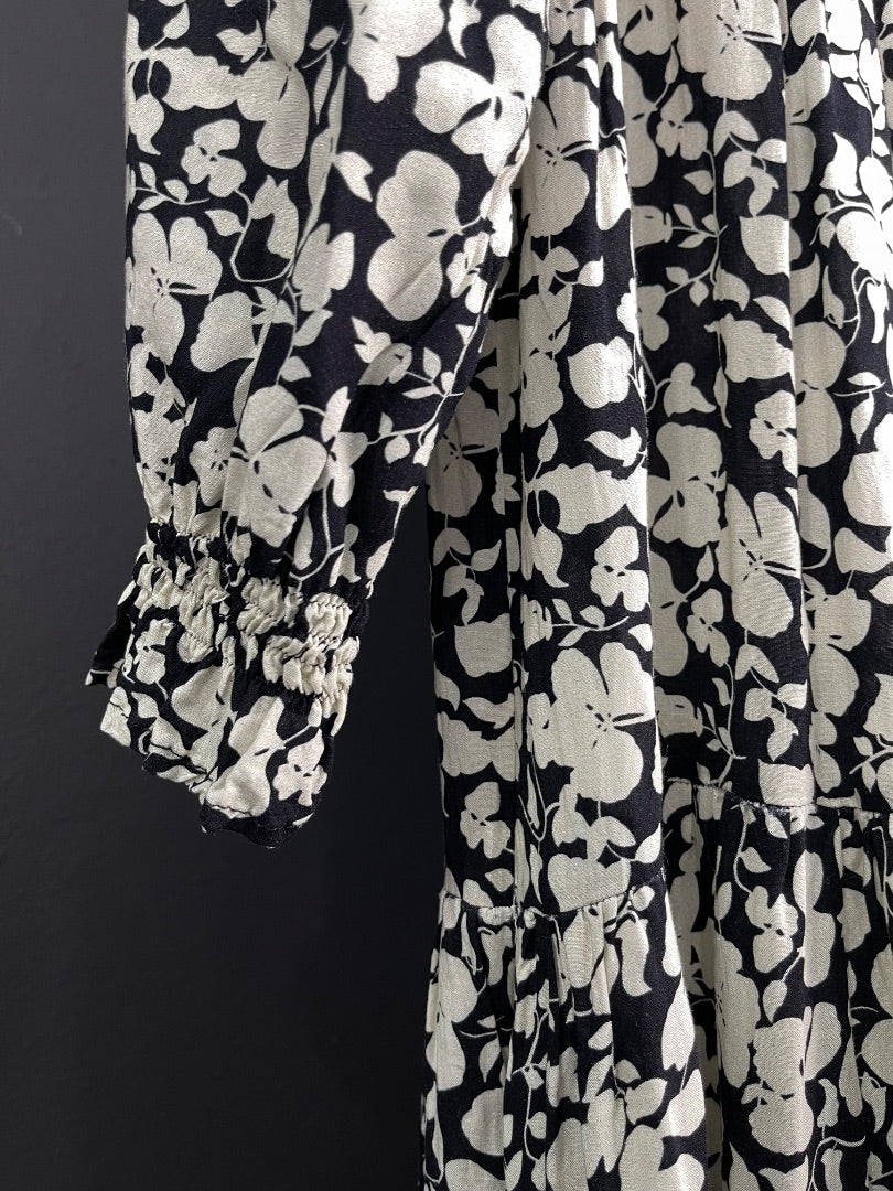 AWADA Vestido Varios Floral Talle 3