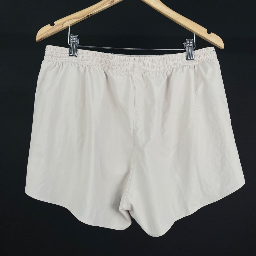 ADIDAS Short Beige Talle L