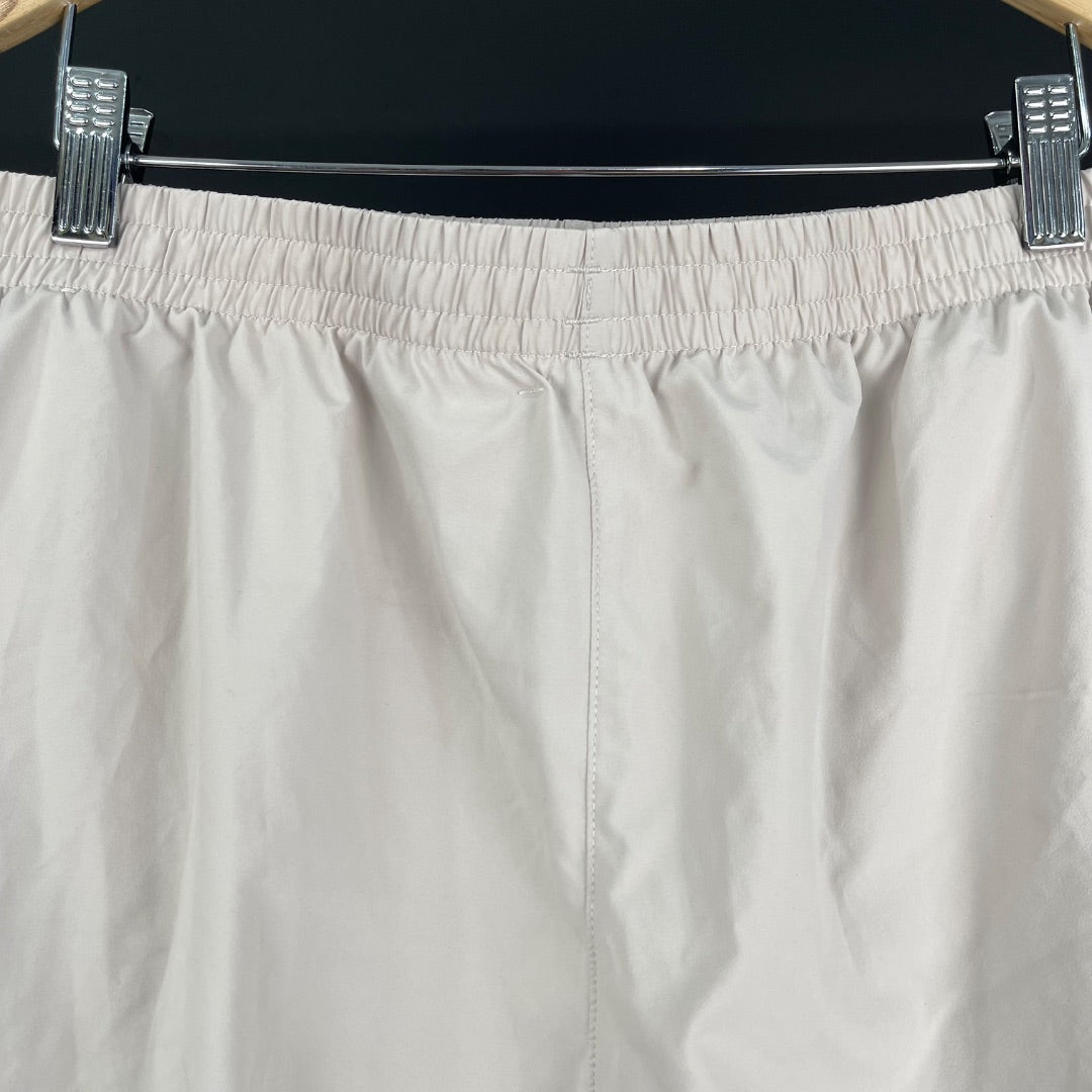 ADIDAS Short Beige Talle L