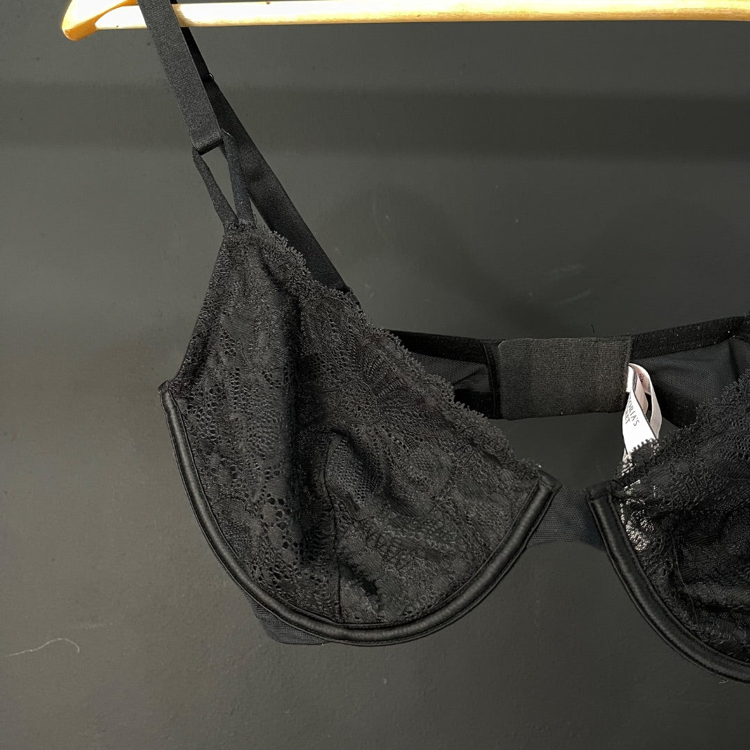 VICTORIA SECRET  Corpiño  Negro  Talle 90