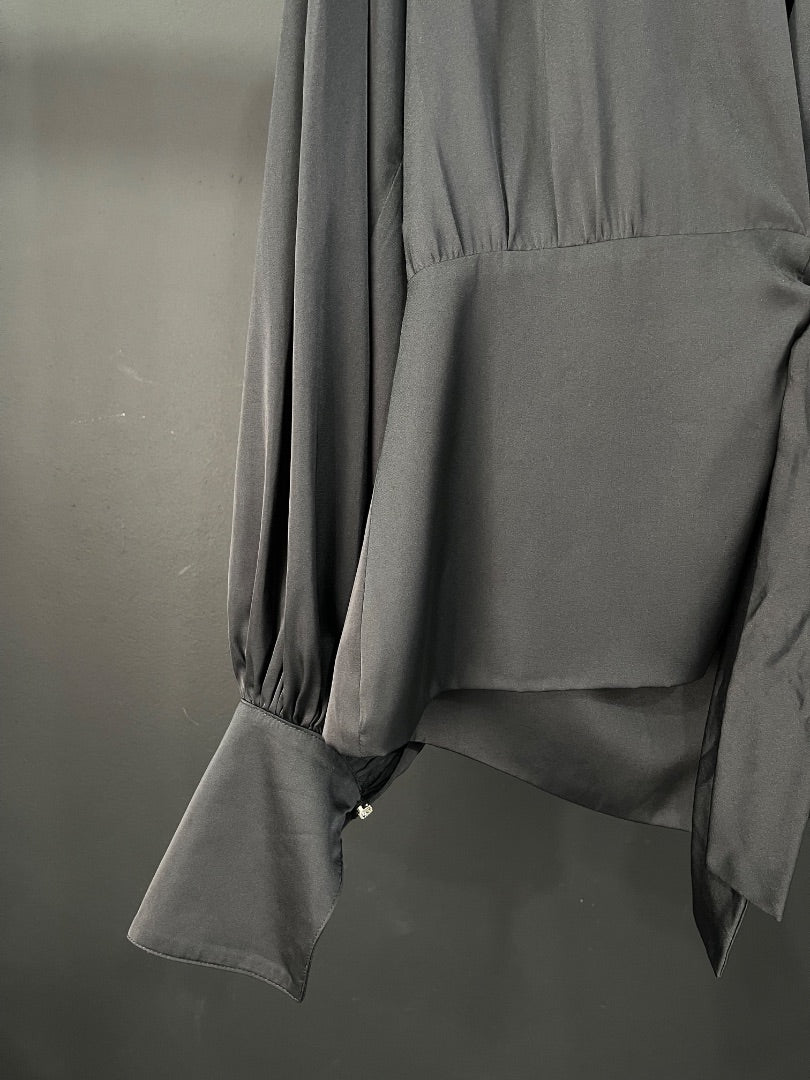 ALITZA GARCÍA Camisa Negro Talle S