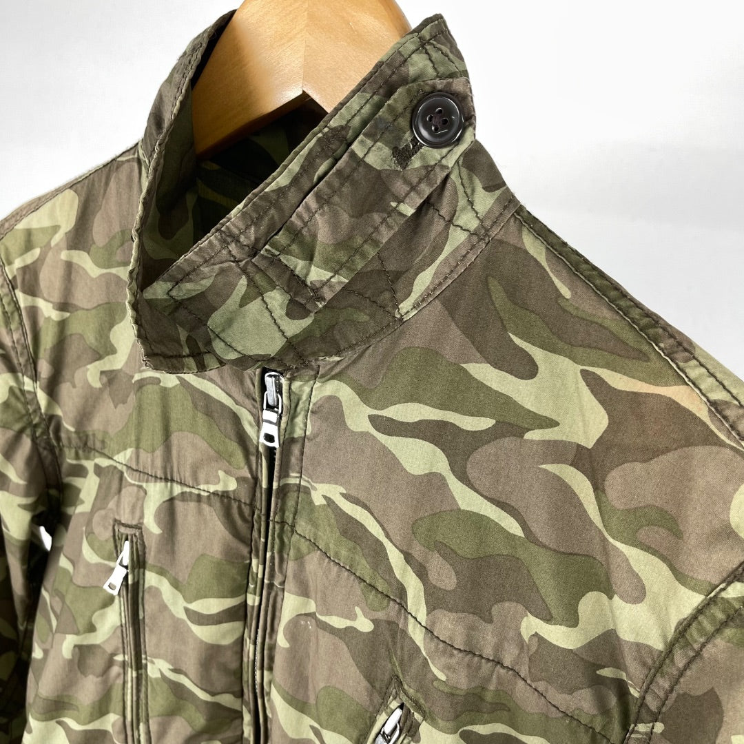 GAP Campera Varios  Camuflado Talle S