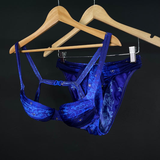 SIN MARCA  Bikini  Color Azul  Talle 1