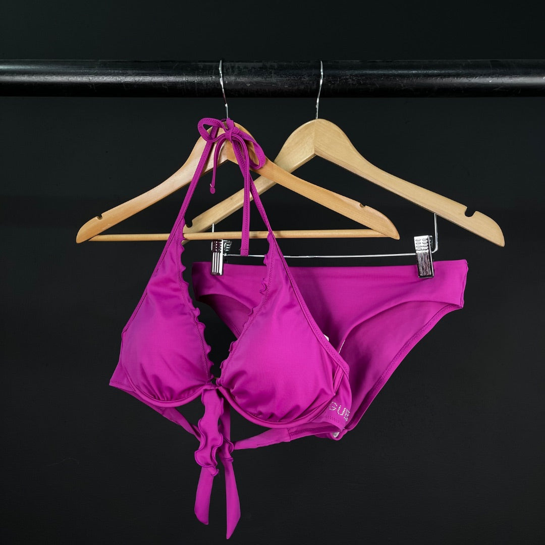 GUESS  Bikini  Color Fucsia  Talle M