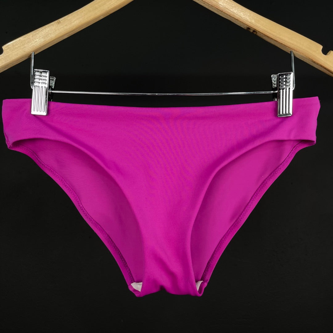 GUESS  Bikini  Color Fucsia  Talle M