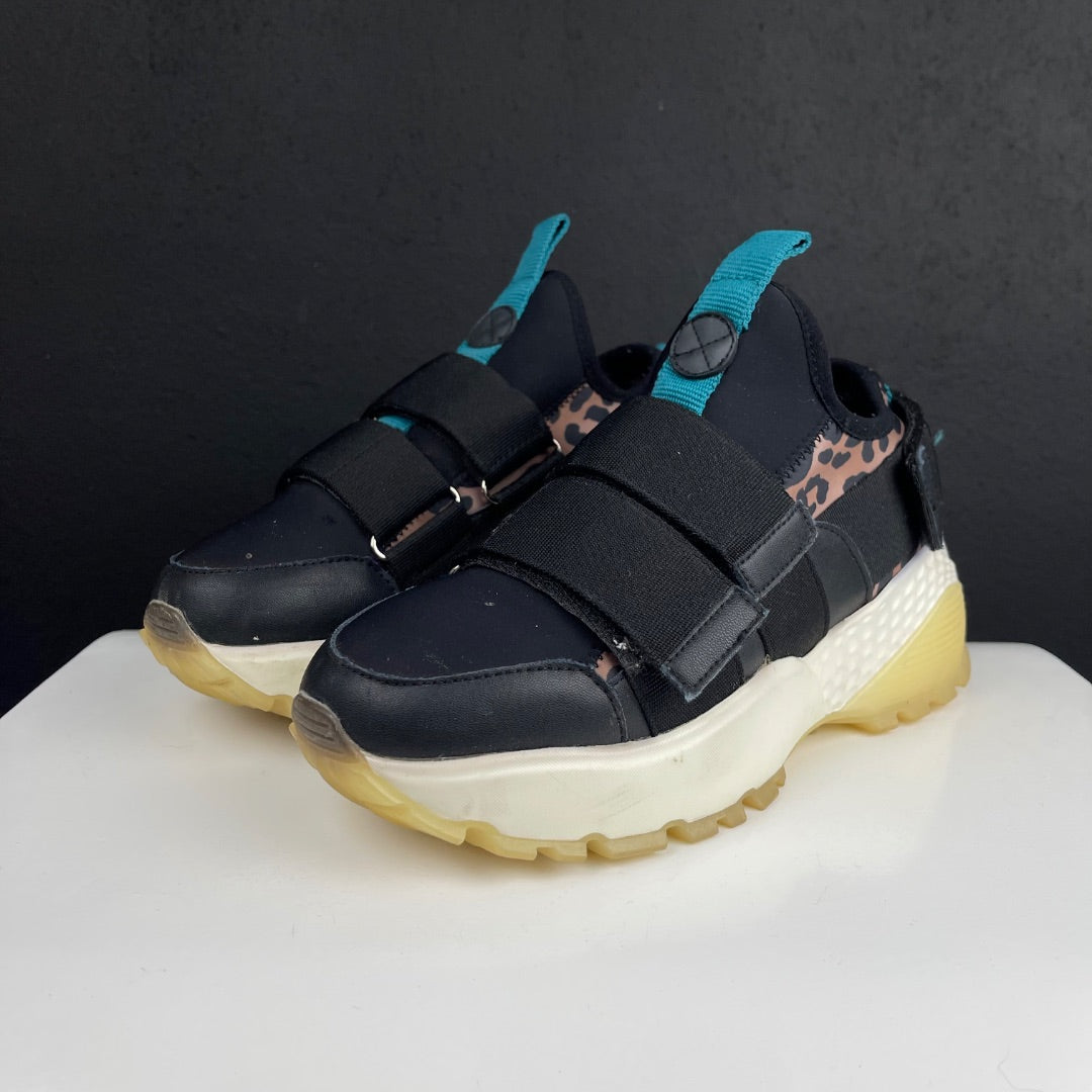 JAZMIN CHEBAR Zapatillas Negro Talle 38