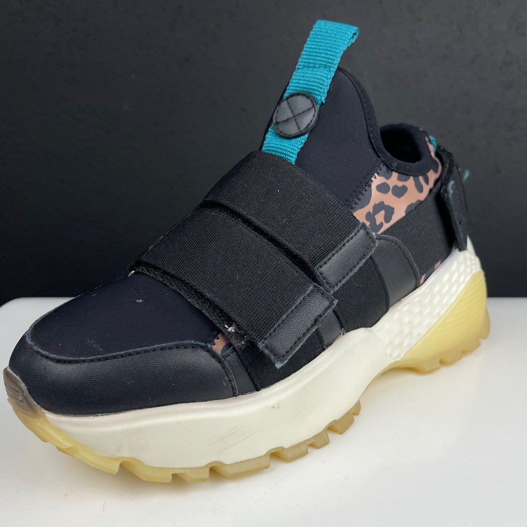 JAZMIN CHEBAR Zapatillas Negro Talle 38