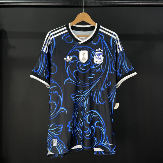 ADIDAS Remera Deportiva Varios  Estampado Talle L