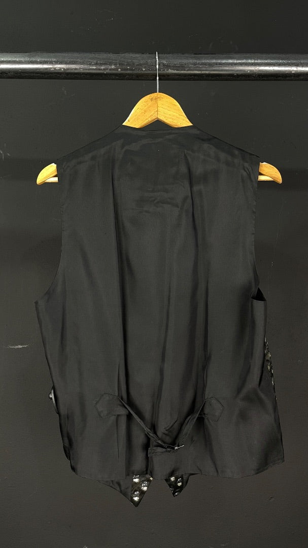 Chaleco Corto  SIN MARCA  Negro Talle L