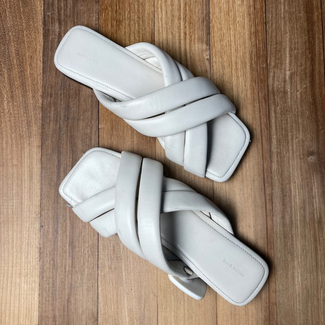 Sandalias  ANINE BING  Color Beige Talle 38
