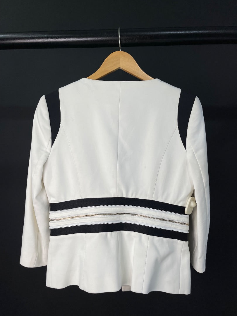 BEBE  Campera  Varios Blanco Y Negro  Talle 8