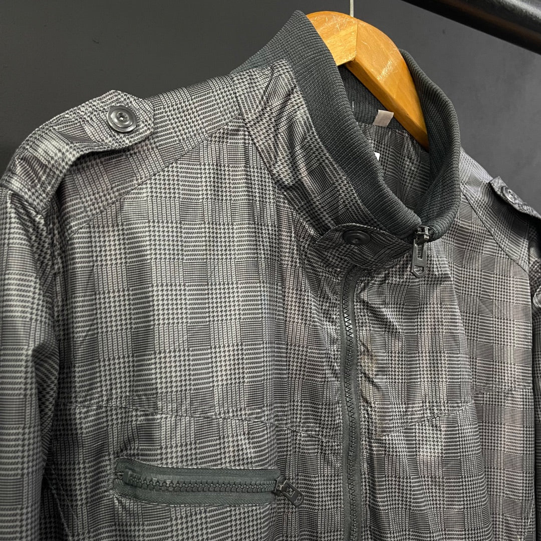 STORM CONTROL  Campera  Varios Escoces Gris  Talle 55