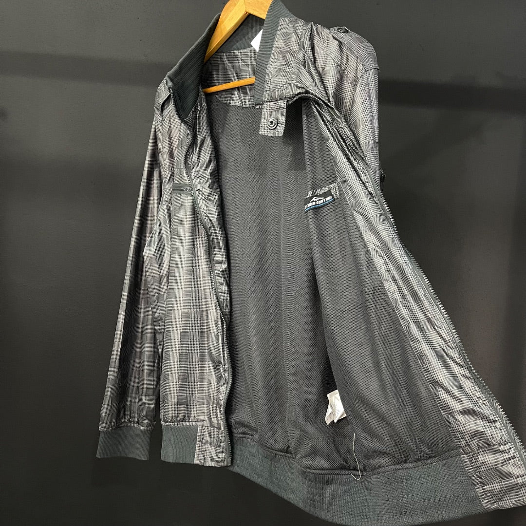 STORM CONTROL  Campera  Varios Escoces Gris  Talle 55