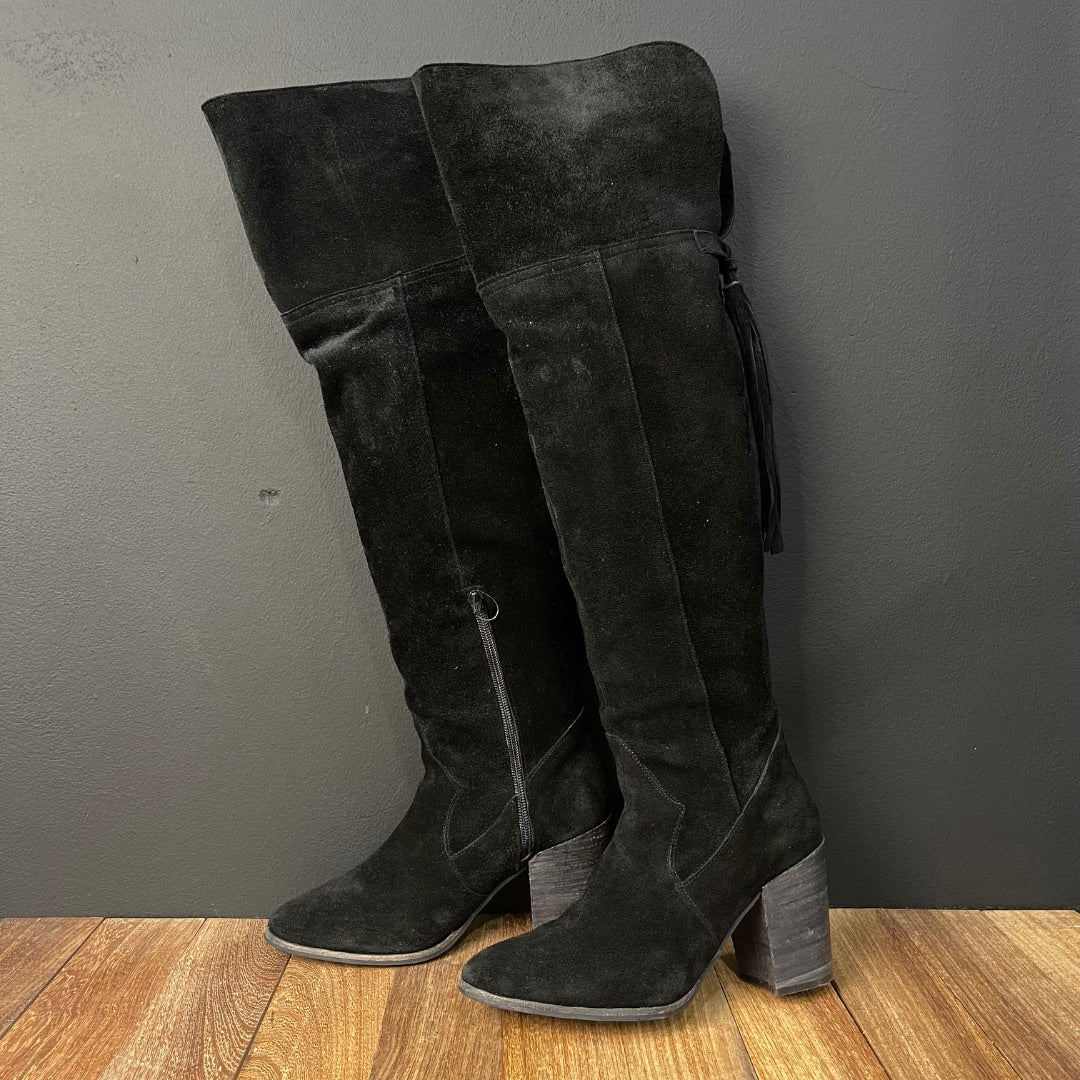 Bota Larga  SIN MARCA  Negro Talle 39