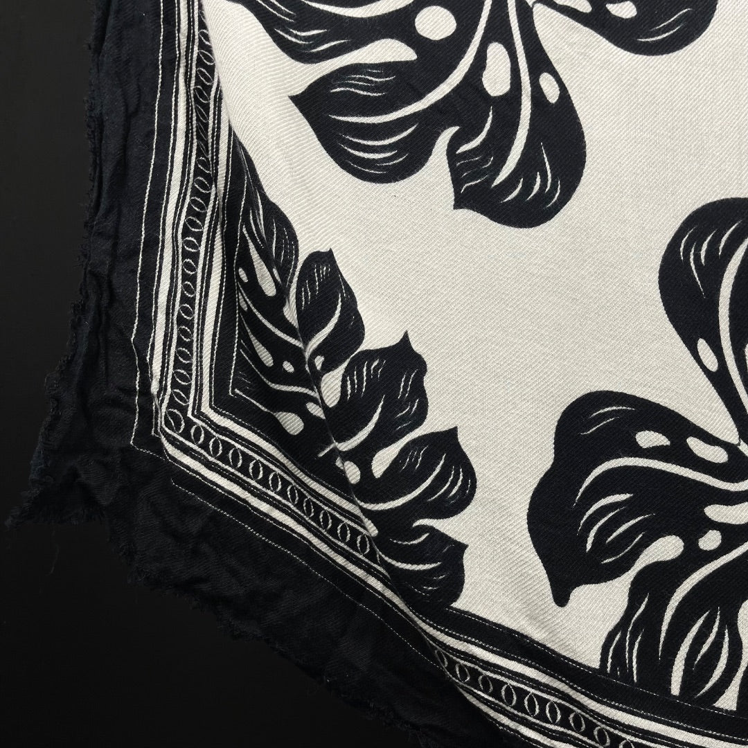 CHER Pañuelo Varios  Estampado Talle Unico