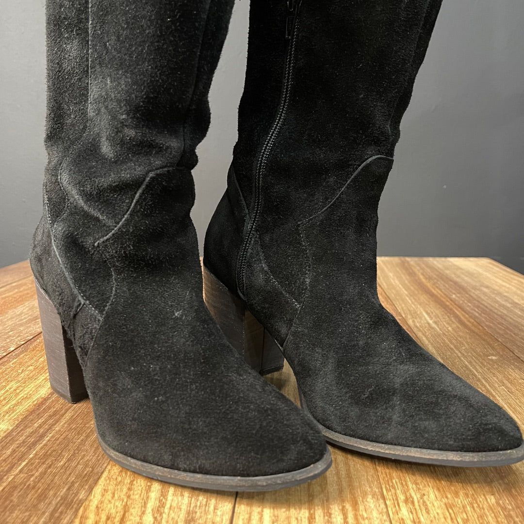 Bota Larga  SIN MARCA  Negro Talle 39