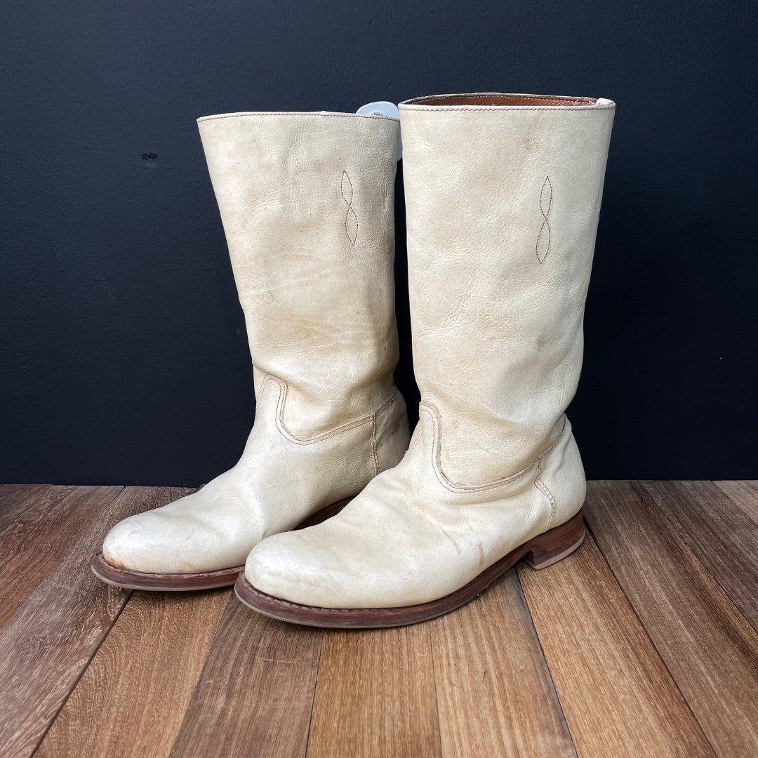 Botas  FEBO  Color Beige Talle 42