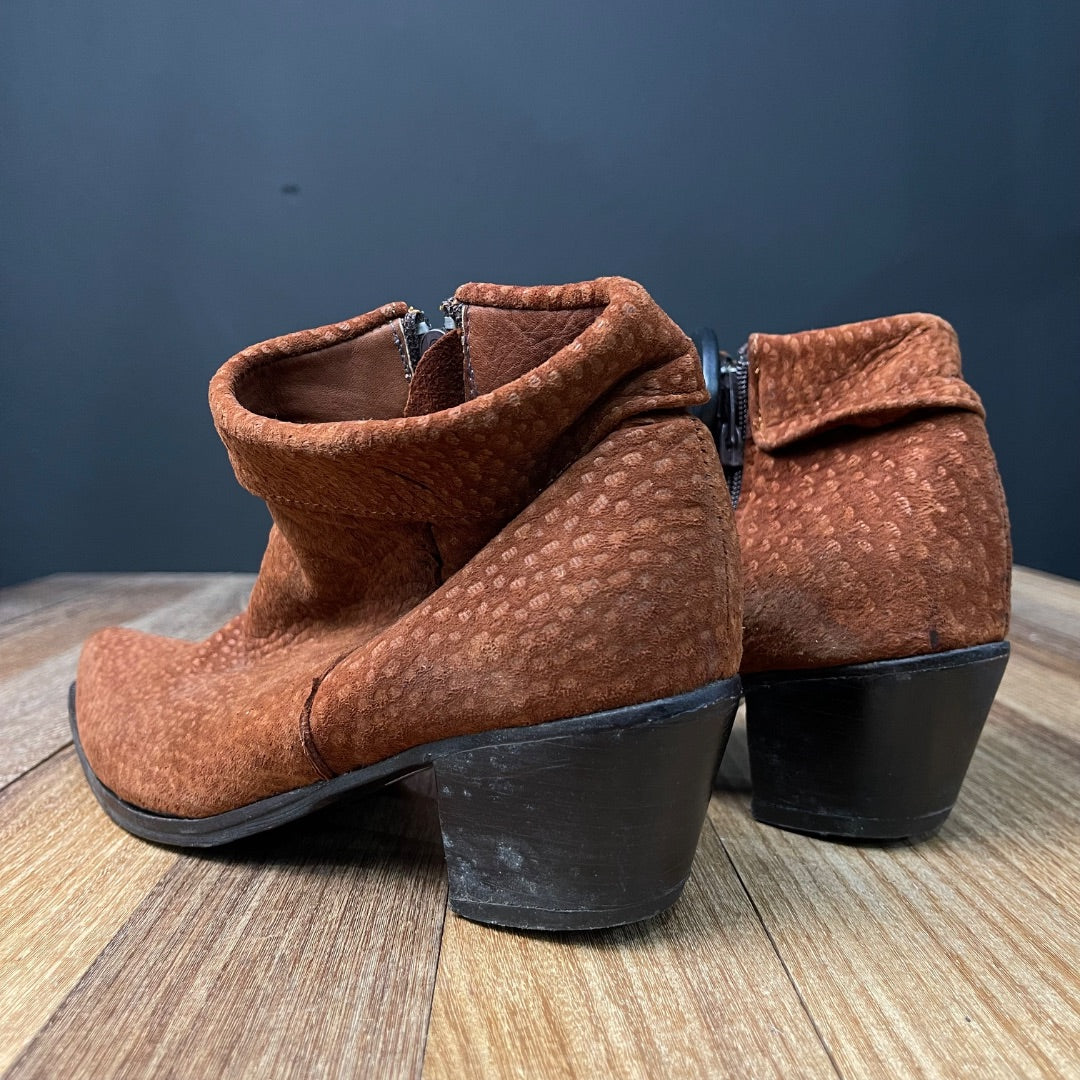 Bota Corta  SIN MARCA  Marron Talle 37