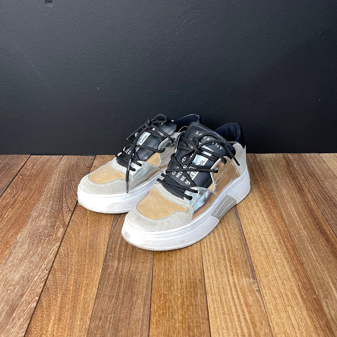 SARKANY  Zapatillas  Varios Beige Y Negro  Talle 38
