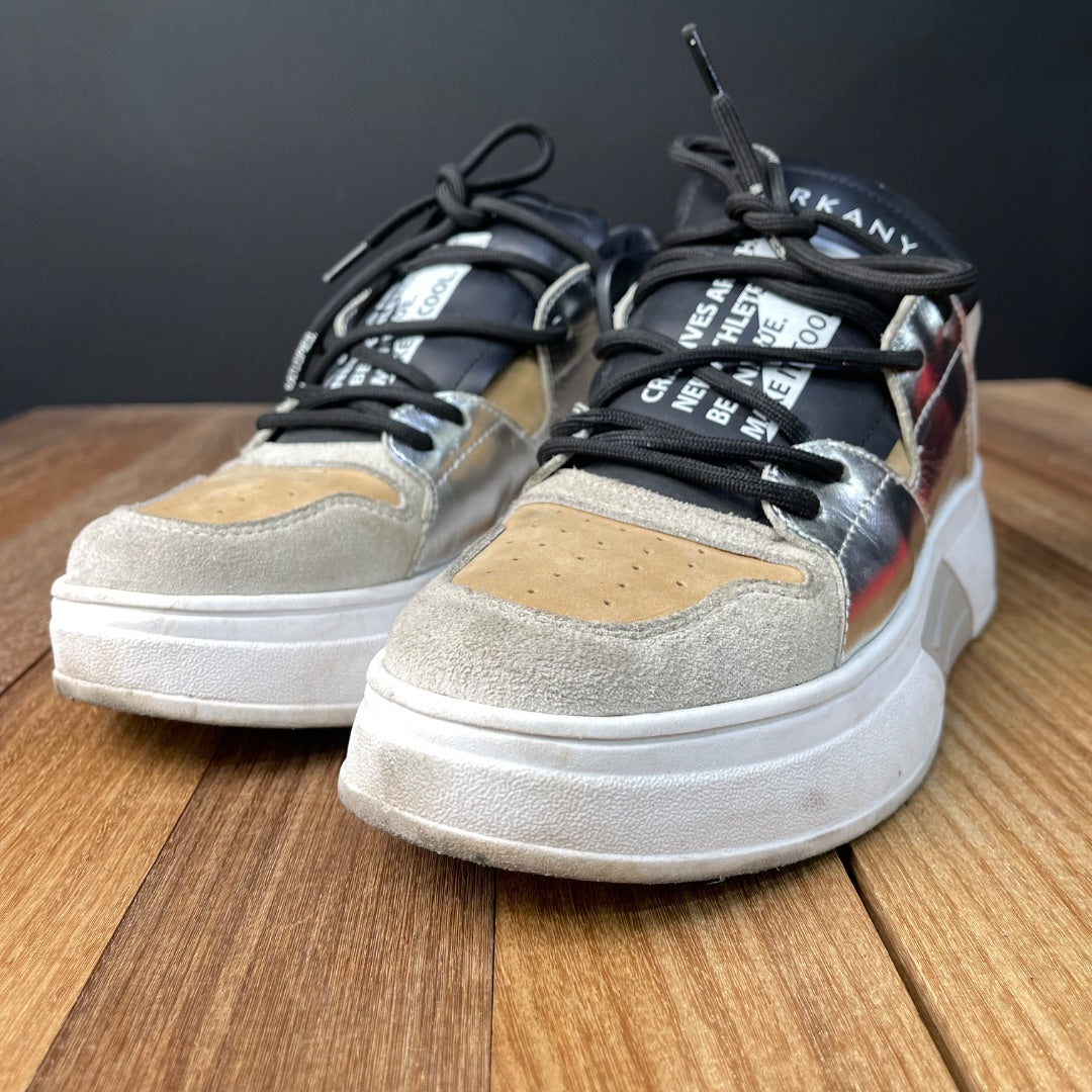 SARKANY  Zapatillas  Varios Beige Y Negro  Talle 38