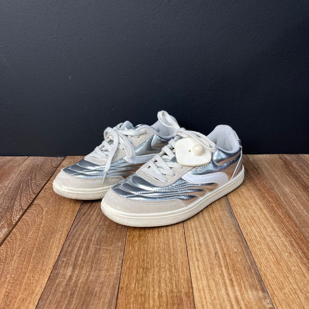 PRUNE  Zapatillas  Blanco  Talle 35