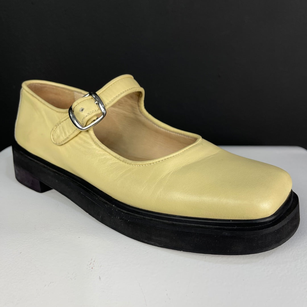 PINEAPPLE Zapatos Amarillo Talle 39