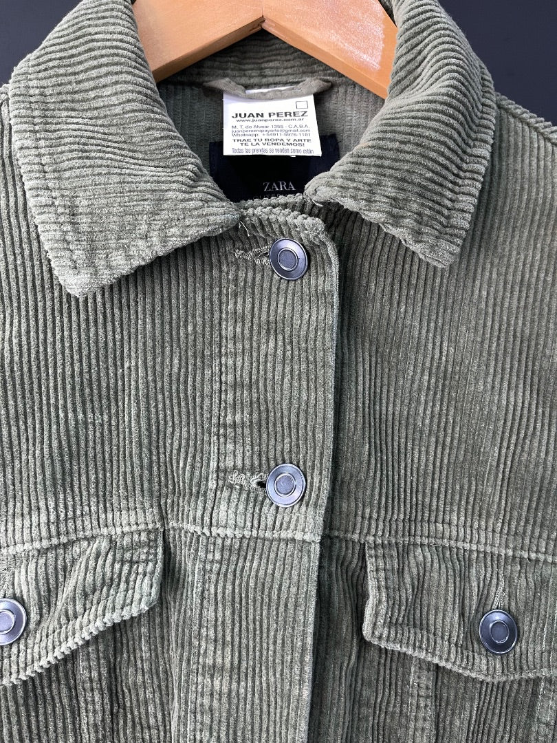 ZARA Campera Verde Talle XS