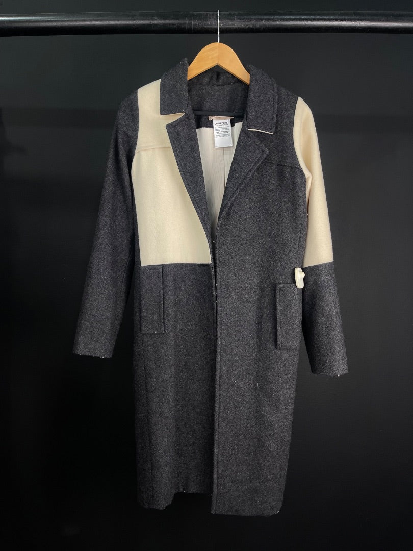JUSTA PETRA Tapado Gris Talle 1