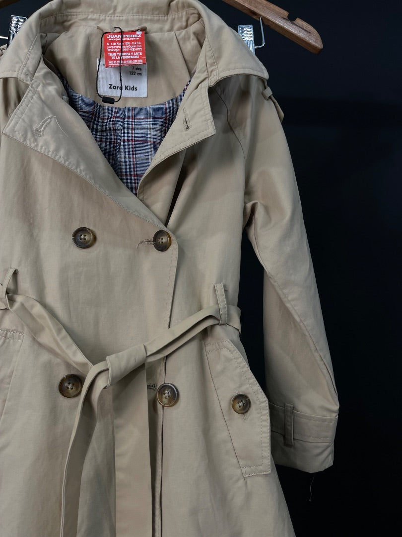 ZARA  Tapado  Color Beige  Talle 7