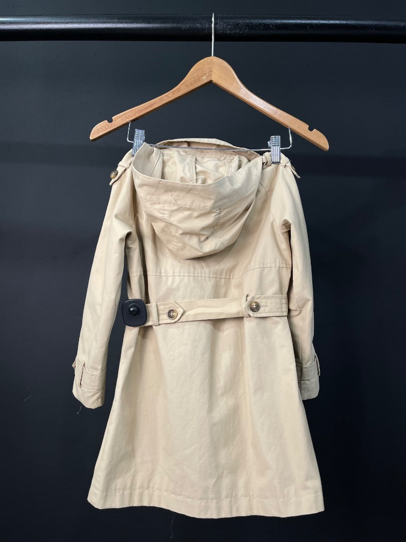 ZARA  Tapado  Color Beige  Talle 7