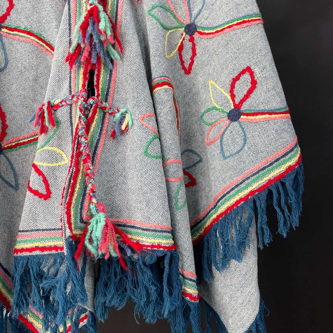 CHASKA Poncho Varios Talle Unico