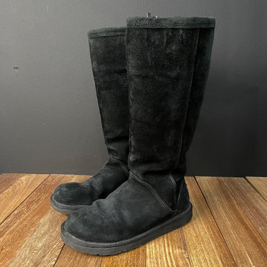 UGGS Bota Larga Negro Talle 38