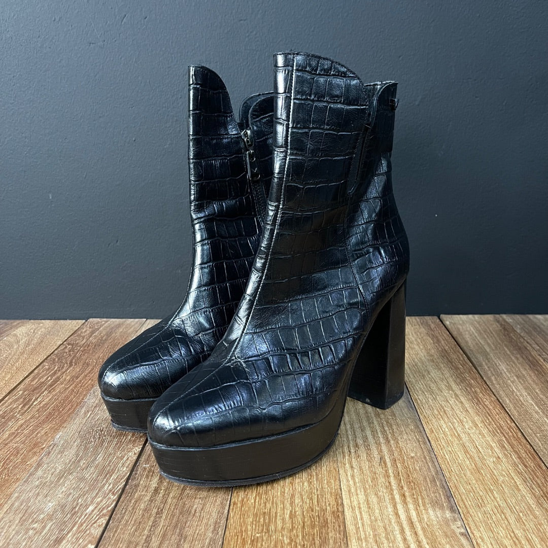 VALDEZ Zapatillas Varios Talle 39