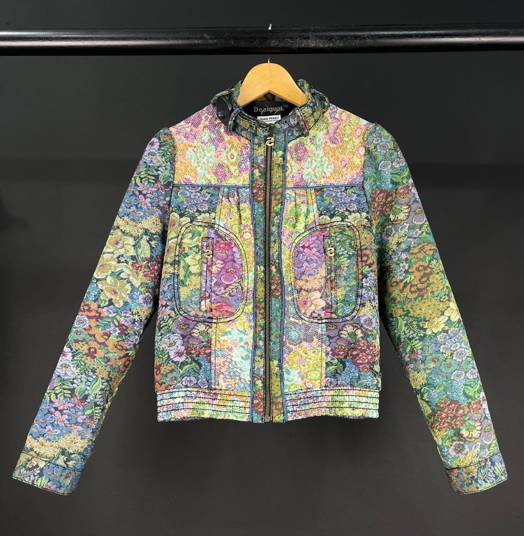 DESIGUAL Campera Varios Floral Talle 38