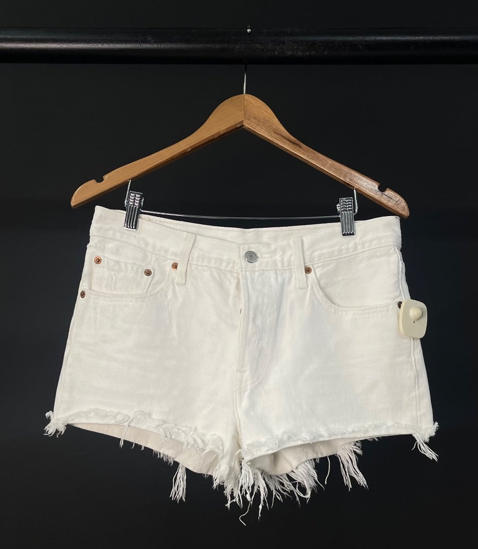 LEVIS Short Blanco Talle 40