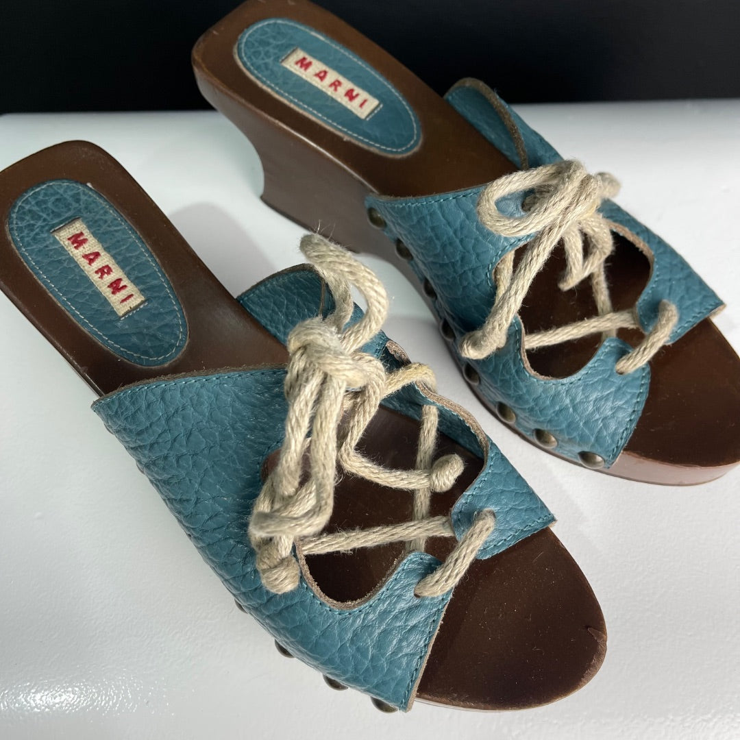 MARNI Zapatos Celeste Talle 40