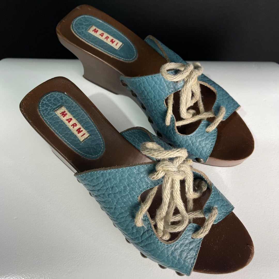 MARNI Zapatos Celeste Talle 40